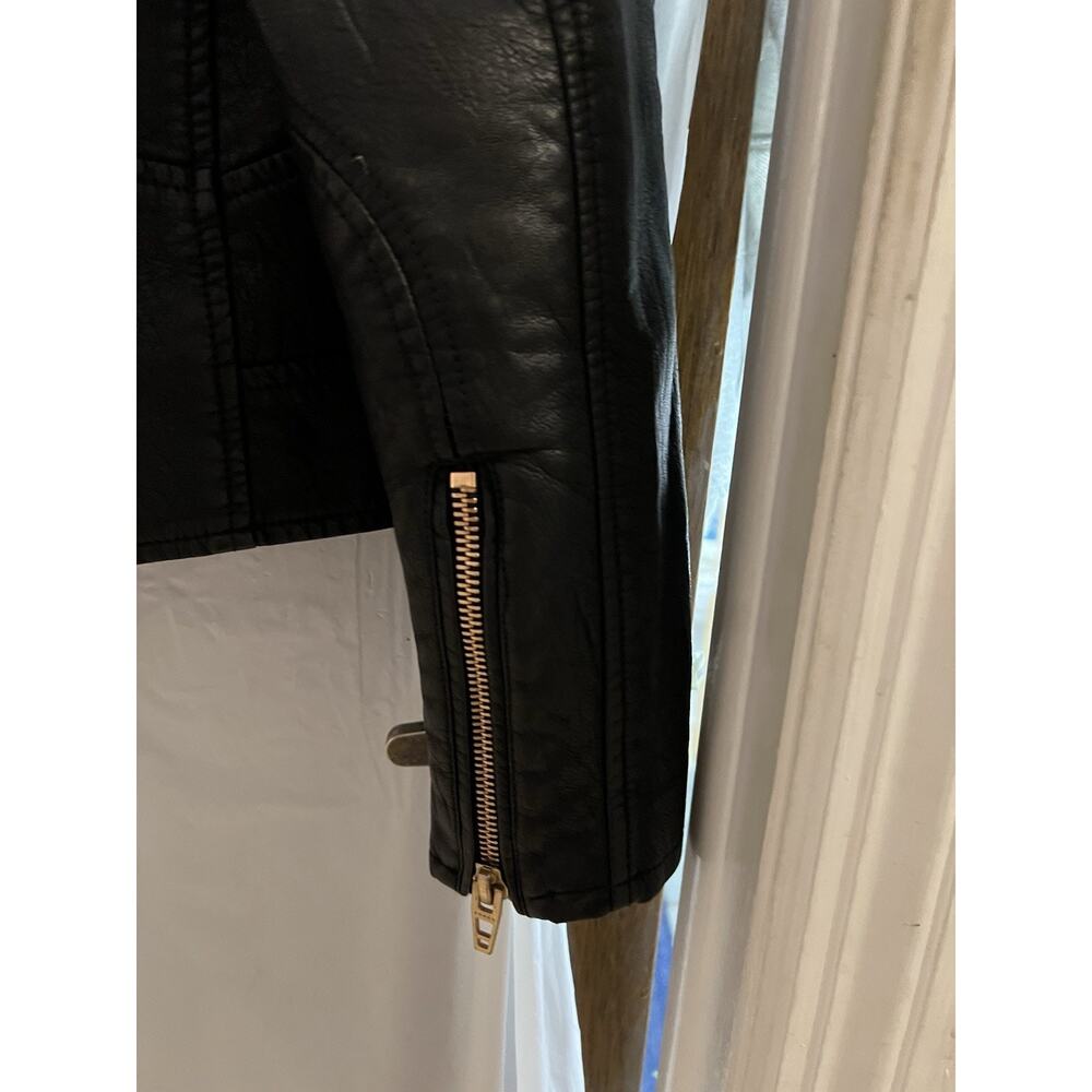 Blank NYC Black Faux Leather Life Changer Moto Jacket Removable Hood Sz L - Picture 9 of 9